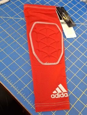 adidas Padded Elbow Sleeve NWT